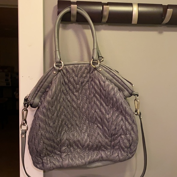 Grey quilted coach purse - Picture 4 of 5